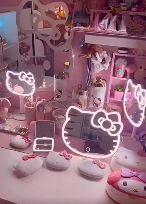 Accesorios / Hello Kitty LED Table Mirror